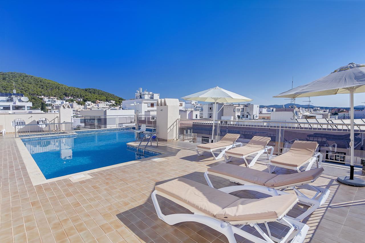 Aparthotel Duquesa Playa Santa Eularia des Riu Buitenkant foto