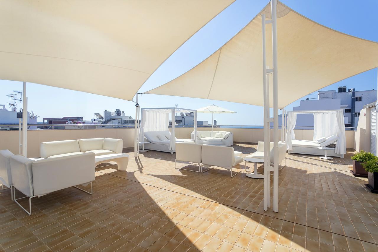 Aparthotel Duquesa Playa Santa Eularia des Riu Buitenkant foto