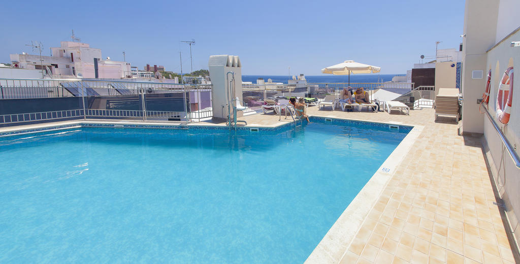 Aparthotel Duquesa Playa Santa Eularia des Riu Buitenkant foto