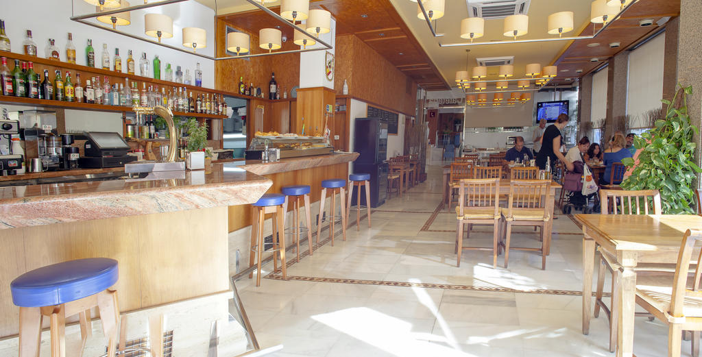 Aparthotel Duquesa Playa Santa Eularia des Riu Buitenkant foto