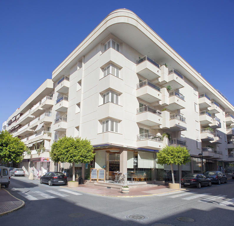 Aparthotel Duquesa Playa Santa Eularia des Riu Buitenkant foto
