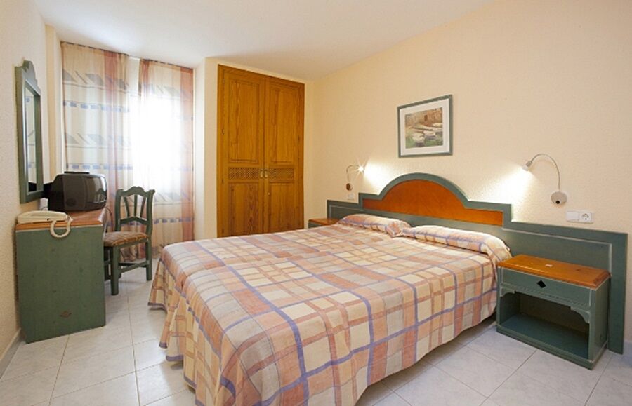 Aparthotel Duquesa Playa Santa Eularia des Riu Buitenkant foto